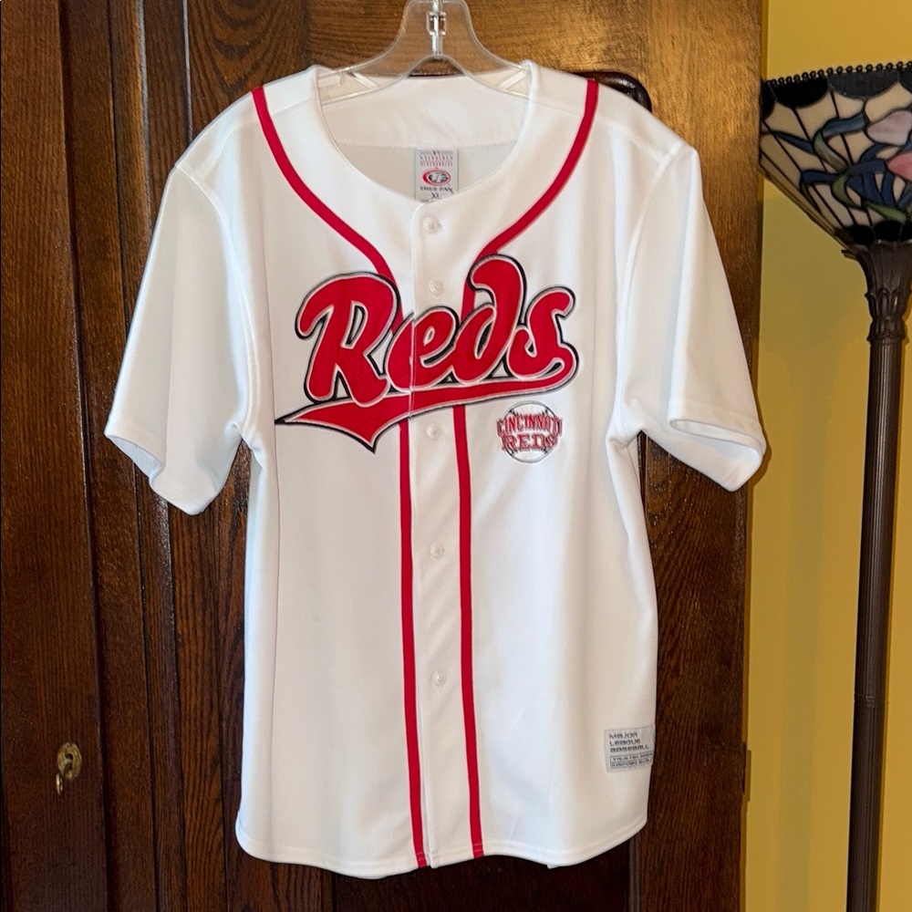 Kids True Fan White Cincinnati Reds Baseball Button Front Jersey